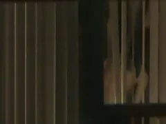 Piękny specjalista od masażu przyjmuje ostre filmy za darmo spermę w ustach, aby zapewnić swoje usługi